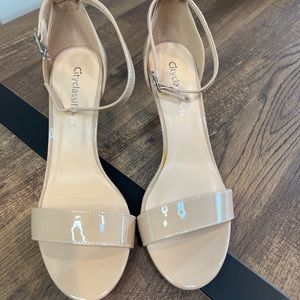City Classified nude heels size 7